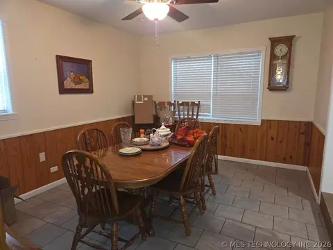 Dining - 605 S 4th, Eufaula, OK 74432 photo 2 of 2