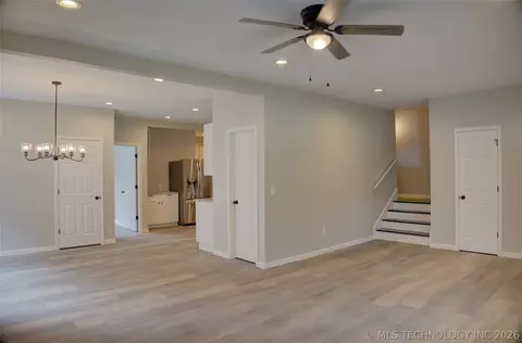 Living - 1106 E 6th St, Okmulgee, OK 74447 photo 5 of 7