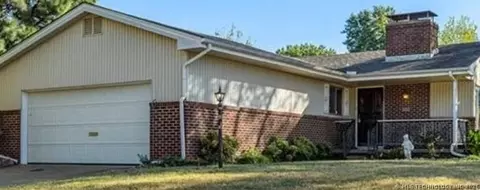 2223 S Vandalia Ave, Tulsa, OK 74114