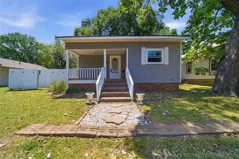 1419 W Maple St, Collinsville, OK 74021