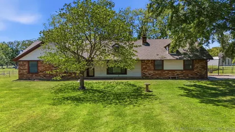 25566 S 4130 Dr, Claremore, OK 74019