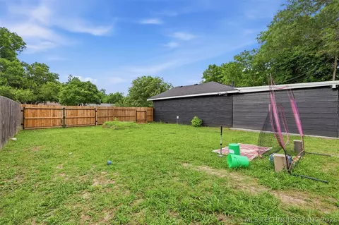 Exterior - 909 W 9th St, Ada, OK 74820 photo 12 of 12
