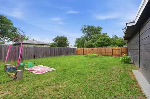 Exterior - 909 W 9th St, Ada, OK 74820 photo 10 of 12