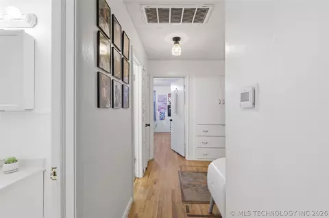 Entry Way - 909 W 9th St, Ada, OK 74820 photo 1 of 1