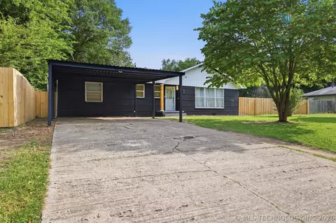 Exterior - 909 W 9th St, Ada, OK 74820 photo 5 of 12