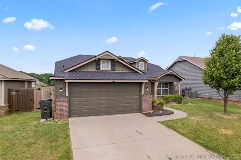 10904 N 117th East Pl, Owasso, OK 74055