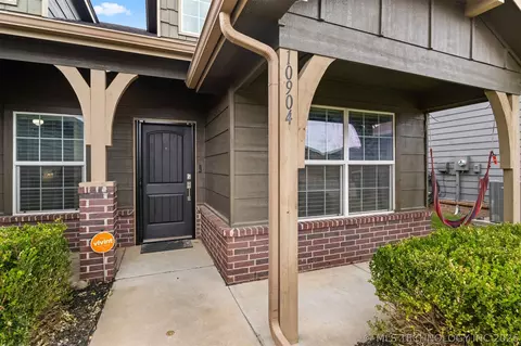 10904 N 117th East Pl, Owasso, OK 74055