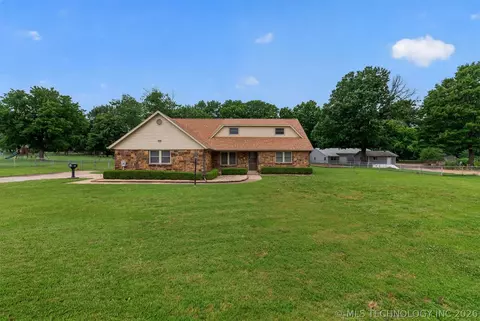 6702 S 234th East Ave, Broken Arrow, OK 74014