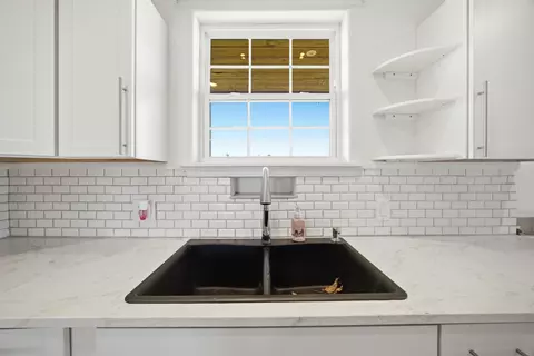 Kitchen - 978 E Cp, Mcalester, OK 74501 photo 2 of 3