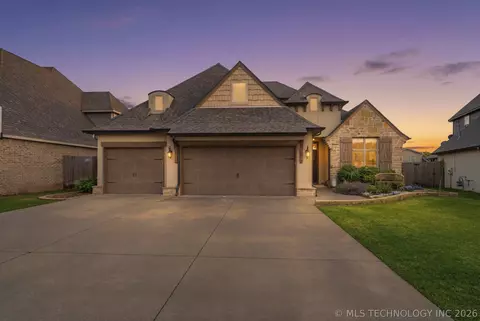 520 W 127th Pl S, Jenks, OK 74037