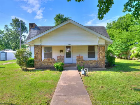 2812 W 37th Pl, Tulsa, OK 74107