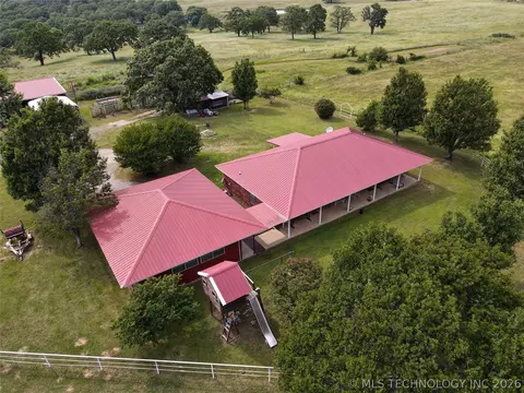 37584 County Road 1760, Coalgate, OK 74538