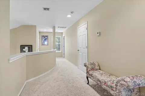 Entry Way - 8622 E 100th Pl, Tulsa, OK 74133 photo 3 of 3