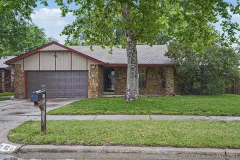 1112 W Memphis St, Broken Arrow, OK 74012