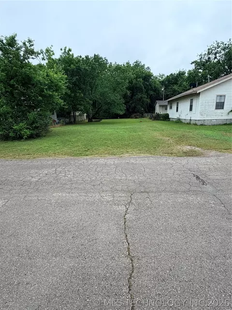 1314 1st NW, Ardmore, OK 73401