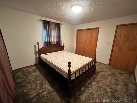 Bedroom - 603 7th Ave, Warner, OK 74469 photo 3 of 6