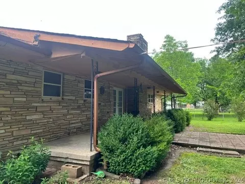 Exterior - 603 7th Ave, Warner, OK 74469 photo 5 of 8
