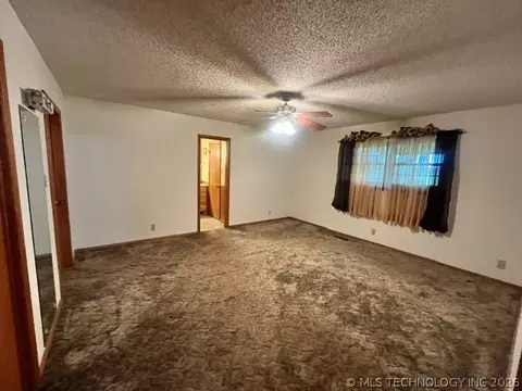 Bedroom - 603 7th Ave, Warner, OK 74469 photo 5 of 6