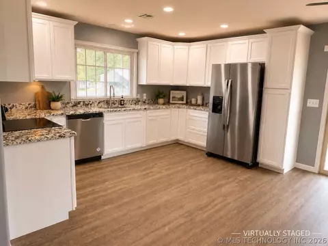 Kitchen - 237 Hamilton Rd, Eufaula, OK 74432 photo 1 of 1