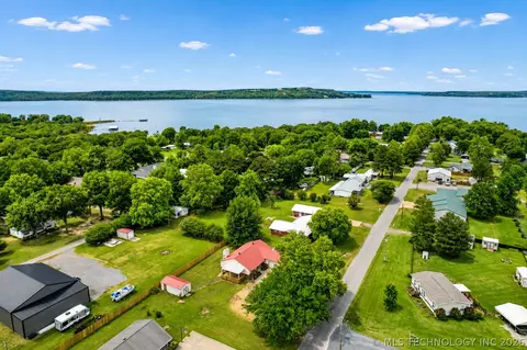 View/Area - 237 Hamilton Rd, Eufaula, OK 74432 photo 3 of 8