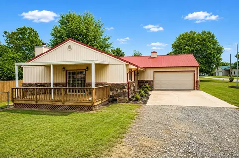 Exterior - 237 Hamilton Rd, Eufaula, OK 74432 photo 3 of 5