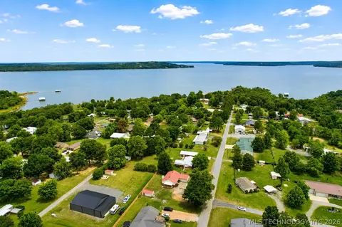 View/Area - 237 Hamilton Rd, Eufaula, OK 74432 photo 7 of 8