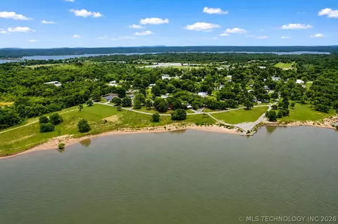 View/Area - 237 Hamilton Rd, Eufaula, OK 74432 photo 6 of 8