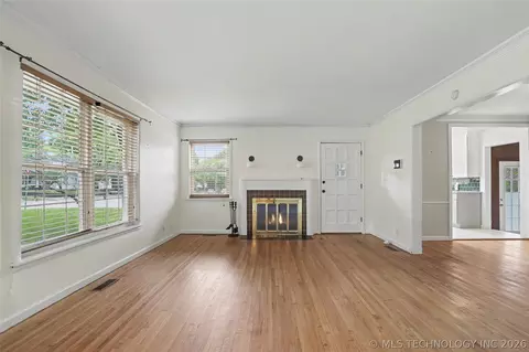3102 E 2nd St, Tulsa, OK 74104 photo 7