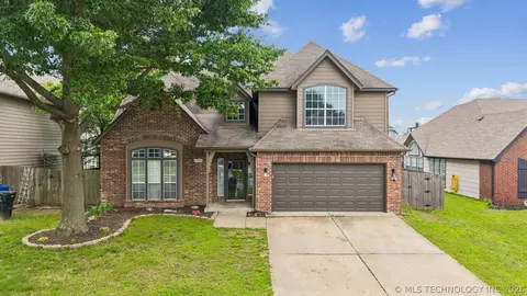2909 W Oakland St, Broken Arrow, OK 74012