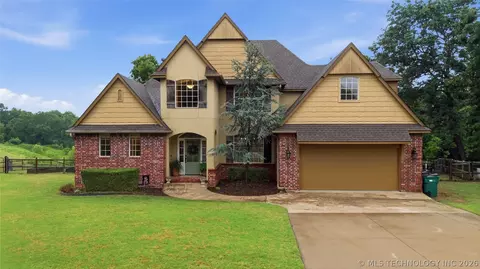 2202 S 113th West Ct, Sapulpa, OK 74066