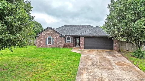 14240 N Mandy Rd, Tahlequah, OK 74464
