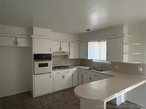 Kitchen - 6931 E 6th St, Tulsa, OK 74112 photo 1 of 1