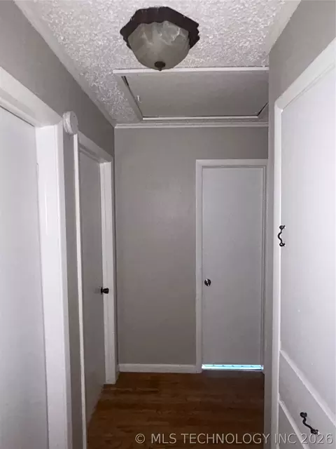 Entry Way - 6931 E 6th St, Tulsa, OK 74112 photo 1 of 1