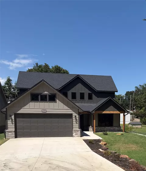 1337 E Hobson Ave, Sapulpa, OK 74066