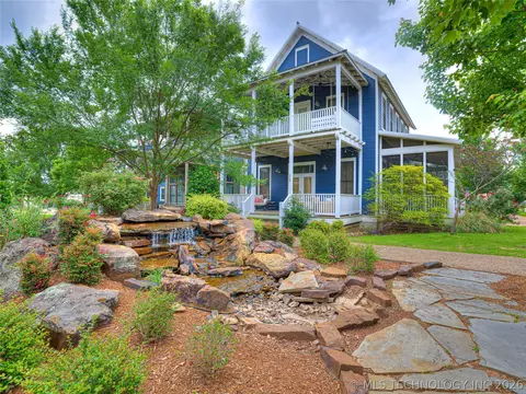 35 Center Ln, Carlton Landing, OK 74432