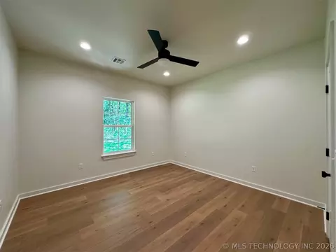 Bedroom - 12443 Longboard Loop, Kingston, OK 73439 photo 2 of 3
