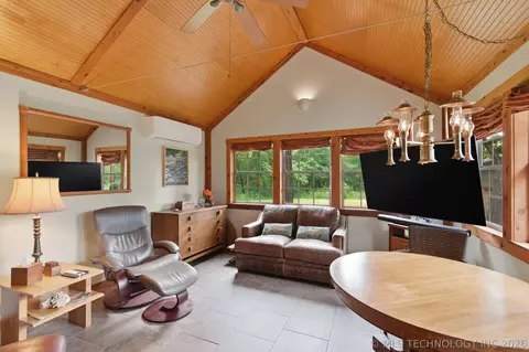 Living - 6504 463 Rd, Hulbert, OK 74441 photo 1 of 2