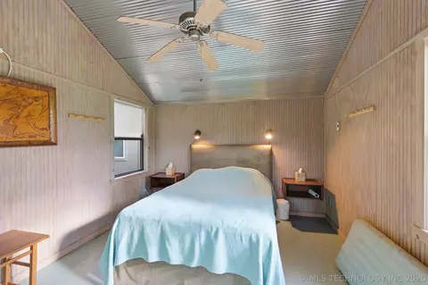 Bedroom - 6504 463 Rd, Hulbert, OK 74441 photo 4 of 4