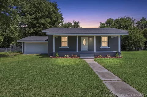 916 Columbus, Muskogee, OK 74401