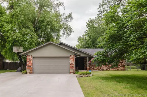 13831 S Dogwood St, Glenpool, OK 74033