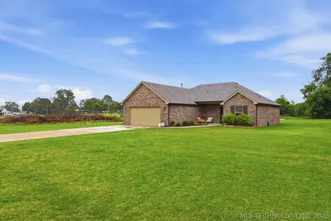 40 Osprey Dr, Sand Springs, OK 74063