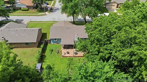 View/Area - 209 E Austin St, Broken Arrow, OK 74011 photo 2 of 5