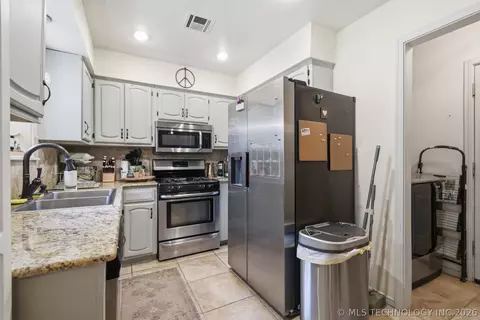 Other - 209 E Austin St, Broken Arrow, OK 74011 photo 2 of 4