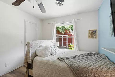 Bedroom - 209 E Austin St, Broken Arrow, OK 74011 photo 4 of 4