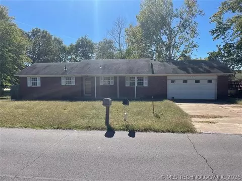 14502 W 18th St S, Sand Springs, OK 74063