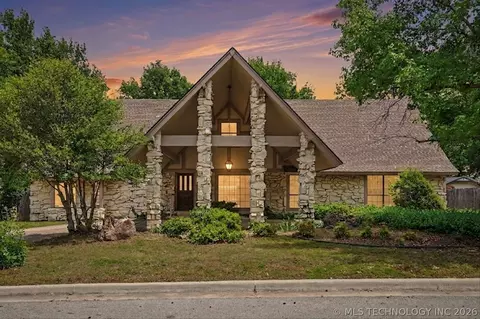 105 Mockingbird Ln, Skiatook, OK 74070