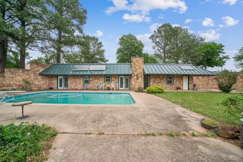 18415 E 590 Rd, Inola, OK 74036