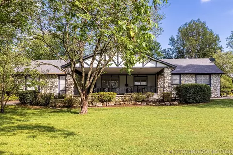 24371 S Lindley Dr, Claremore, OK 74019