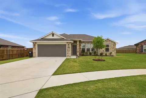 1413 E 150th St S, Glenpool, OK 74033