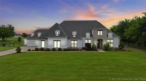 16981 S 31st East Ave, Mounds, OK 74047